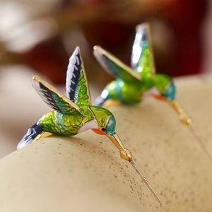 3/$25-Beautiful unique earings 🦜